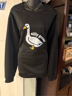 Black Crewneck Sweatshirt -Silly Goose Medium